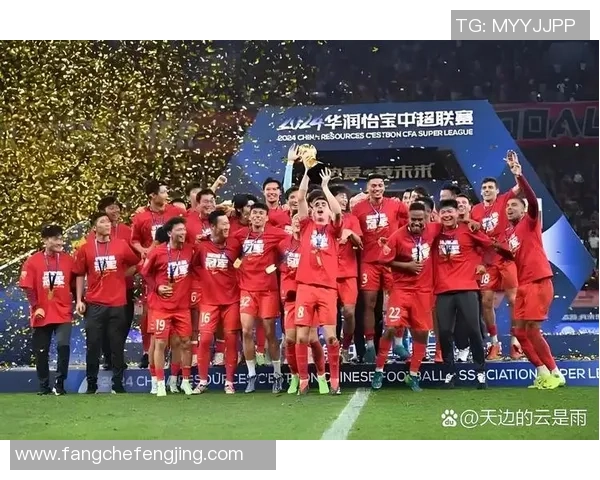 足球耍酷的魅力展现如何在绿茵场上引领时尚潮流与个性风格